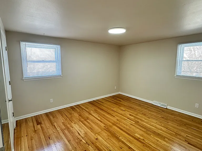 2014 Cardinal Dr — Photo 7