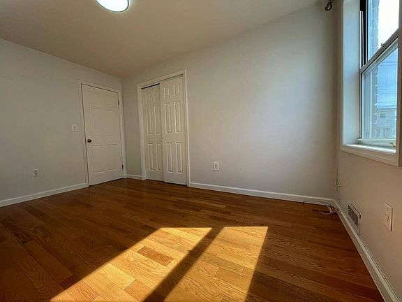5th image of 85 Manila Ave #1F