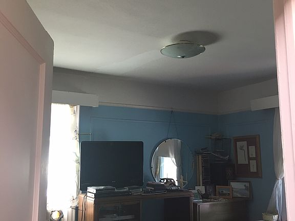 2nd image of 13754 Westgate St