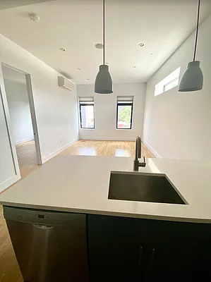 Rented by Compass | media 7