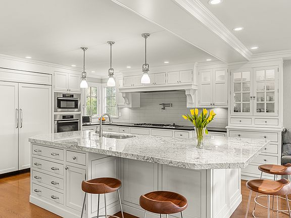 4th image of 1 Beach Ln