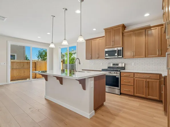 3955 Aura Way, Rancho Cordova, CA 95742