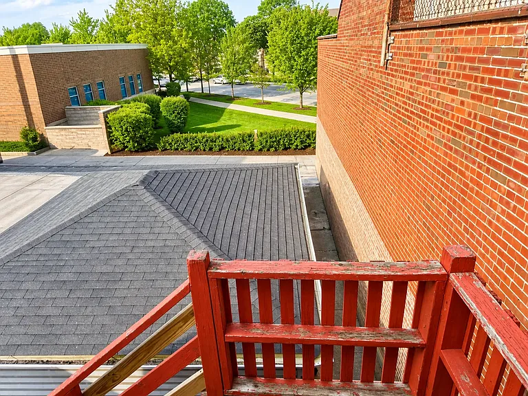 2825 N Milwaukee Ave #1 — Photo 8