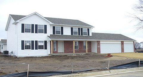 1st image of 2662 Shamrock Ln