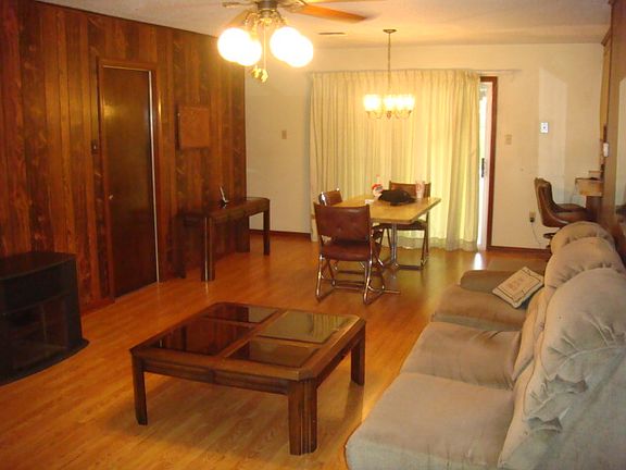 Family Rm./Breakfast area