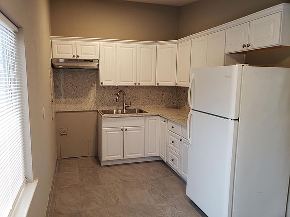3rd image of 616 Gamma Ct APT D
