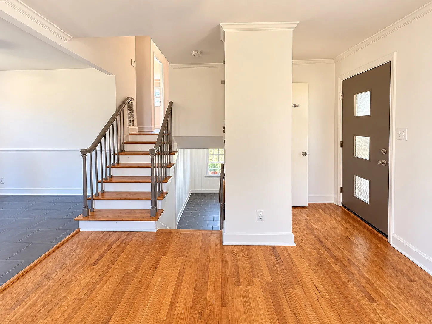 3 bed, 1760 sqft, $3,150 — Photo 2