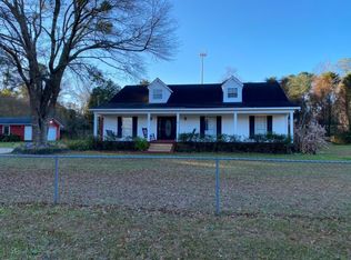 7359 Helton Rd, Theodore, AL 36582