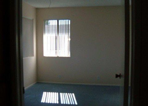 5th image of 1020 W Chestnut Ave