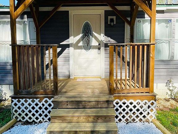 2nd image of 489 Childers Rd