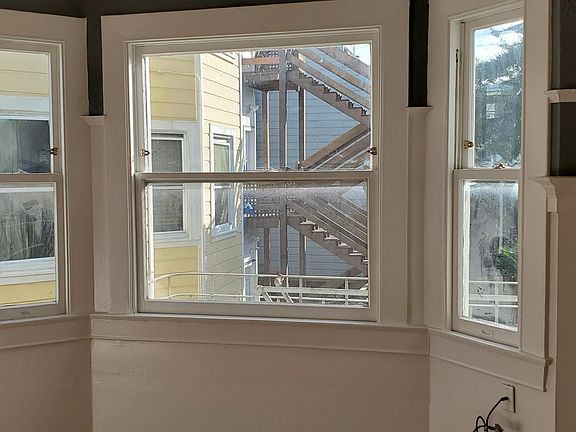 5th image of 1667 Haight St #301