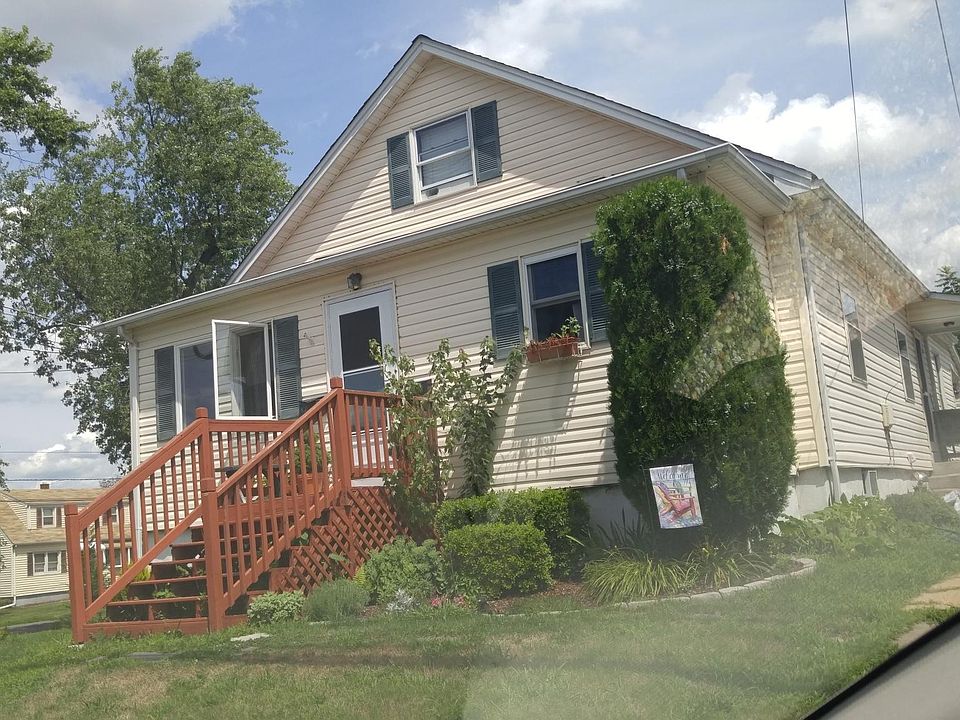 Front of the house, Apartment entrance is in the back