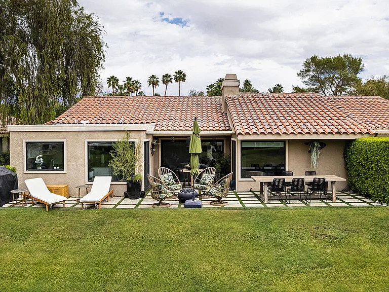 13 Tennis Club Dr — Photo 31