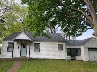 8917 Tudor Ave, Saint Louis, MO 63114