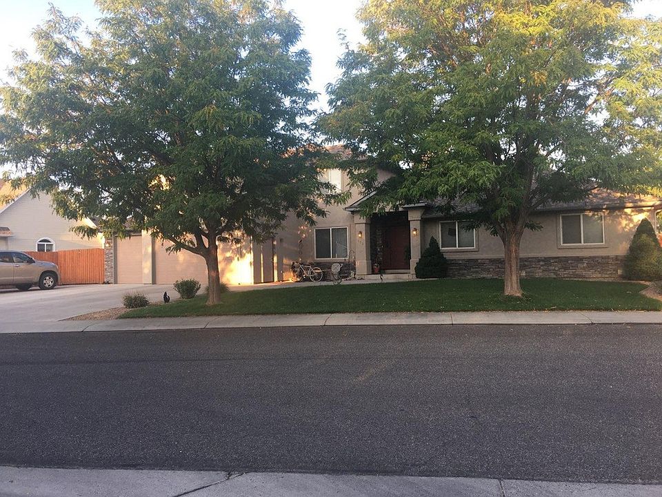 1st image of 653 Grand View Dr