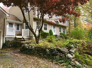 187 Hattertown Rd, Newtown, CT 06470