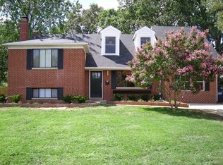 5926 Augusta Dr, Springfield, VA 22150