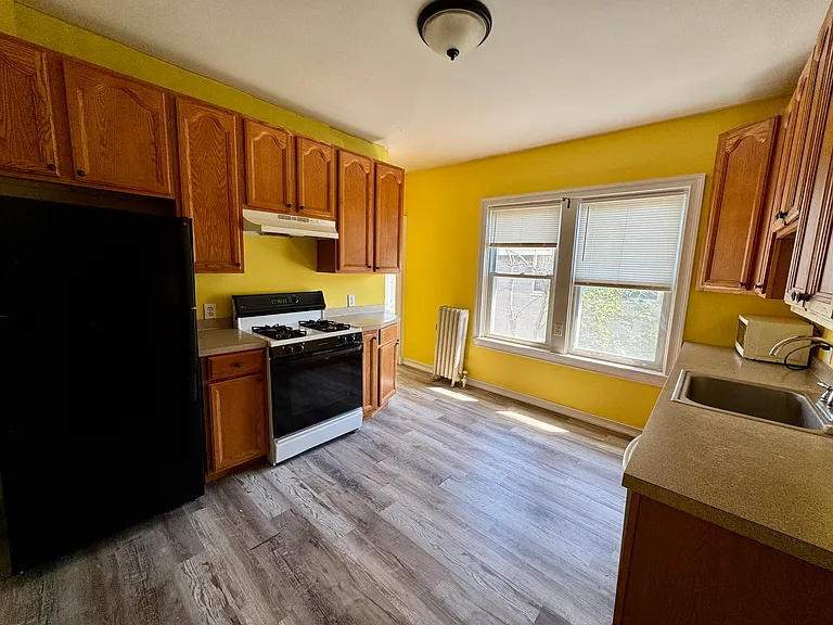 86 Hilltop Ave #2 — Photo 9