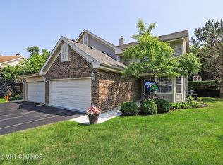 5821 Regency Ct, Gurnee, IL 60031