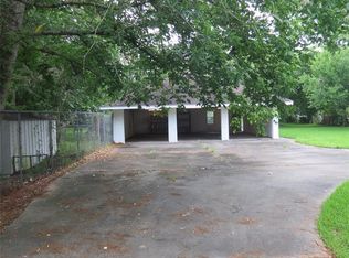 2610 Sparks St, La Marque, TX 77568