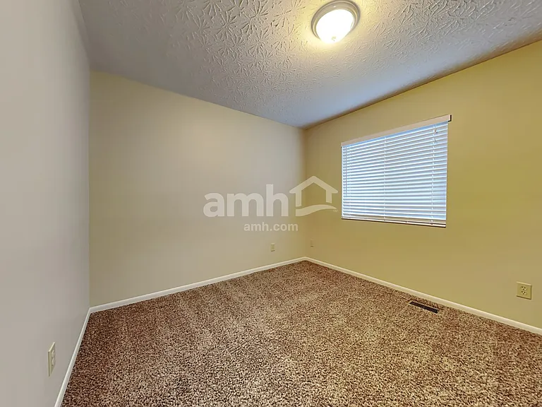 9030 Crimson Oak Dr — Photo 20