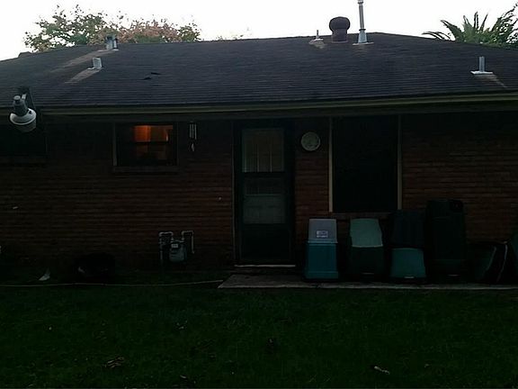 3rd image of 2127 Mulberry Ln