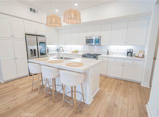 27212 Diamond Peak Ln #203, Stevenson Ranch, CA 91381