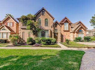6712 Queensclub Dr, Houston, TX 77069