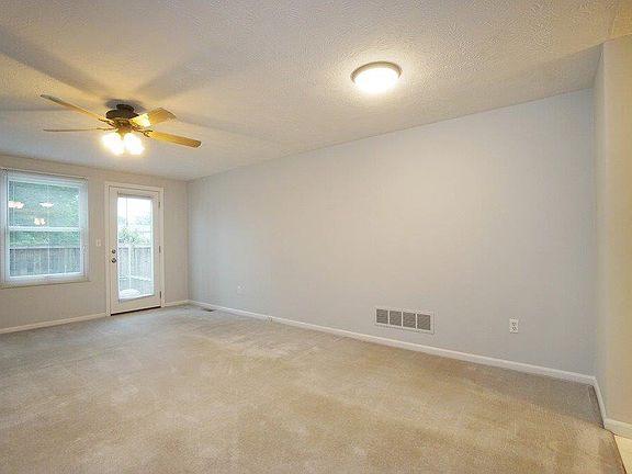 4th image of 6304 Amber Ct