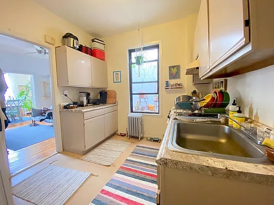 Rented by Compass | media 7