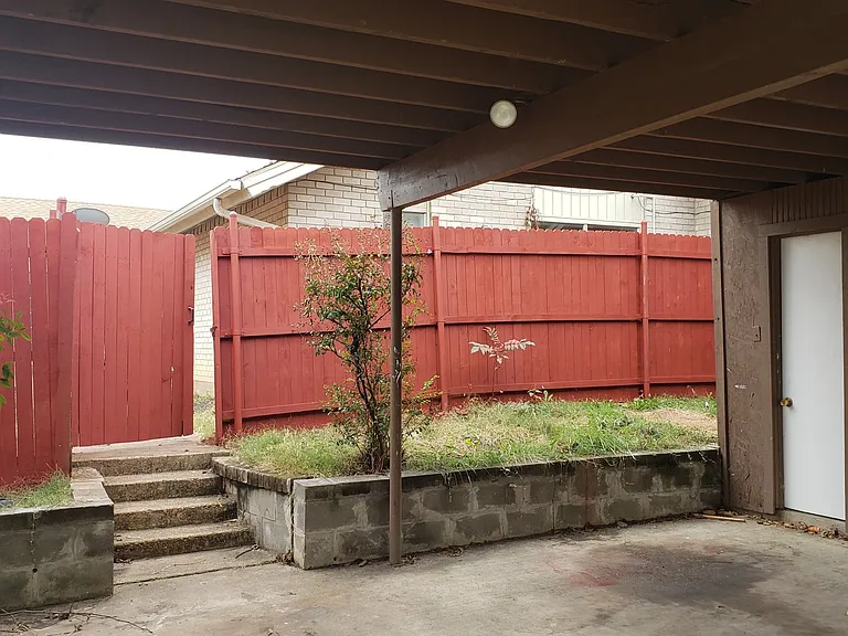 13439-13441 Blossomheath Ln — Photo 2