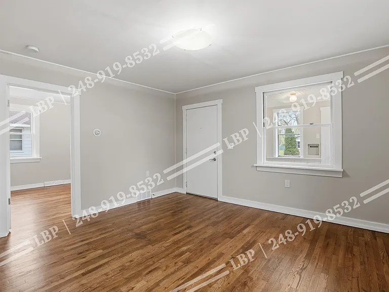 35230 Sheffield St — Photo 6