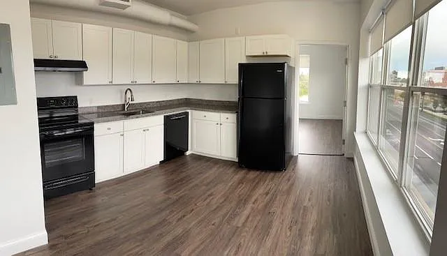 Apartment 225 - The Linden's two-story townhouse with city and Back Cove views!