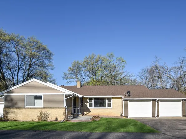 1306 Hillcrest Dr NE, Fridley, MN 55432