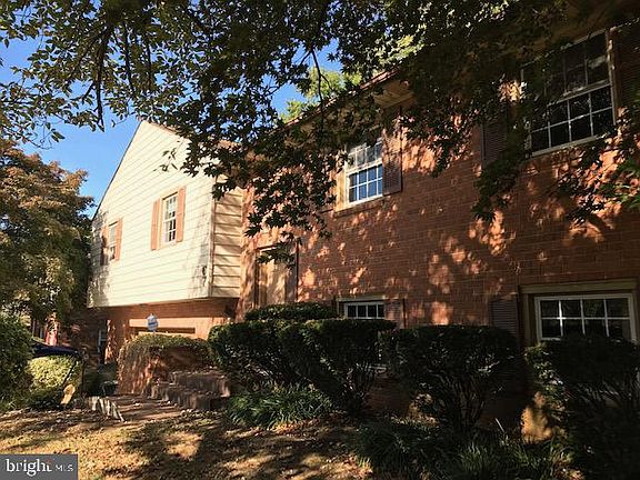 4th image of 67 Herrington Dr