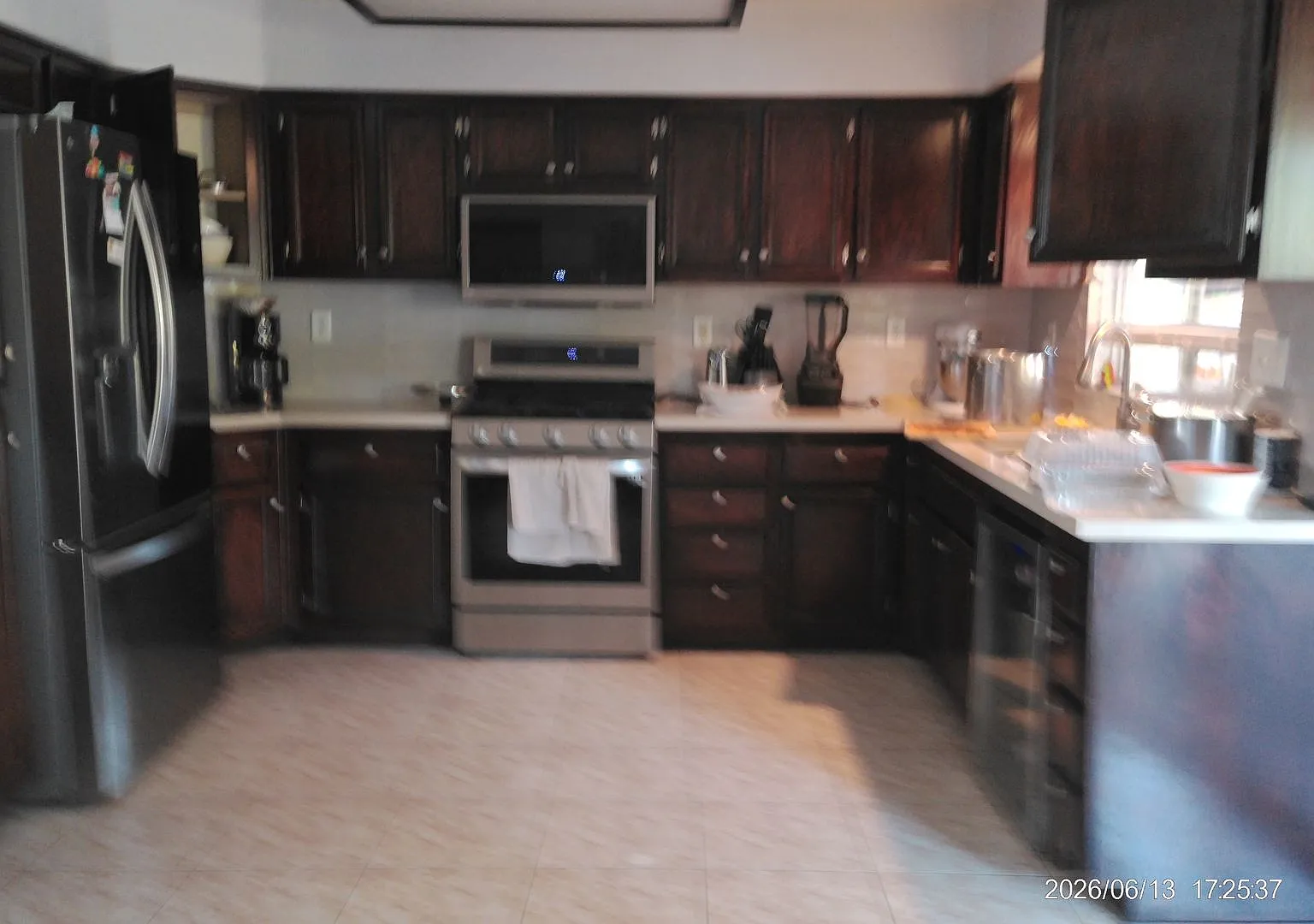 4 bedroom home in San Ysidro — Photo 3