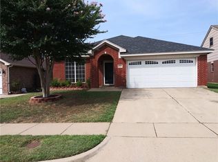 6614 Spartan Dr, Arlington, TX 76001