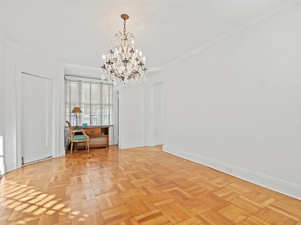 15 86th Street image 8 of 36