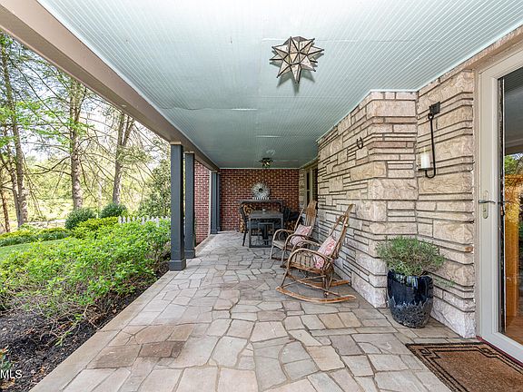 5th image of 5508 Green Valley Dr