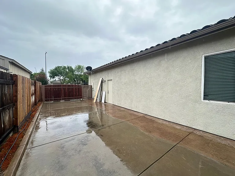 416 Farinelli Pkwy — Photo 22