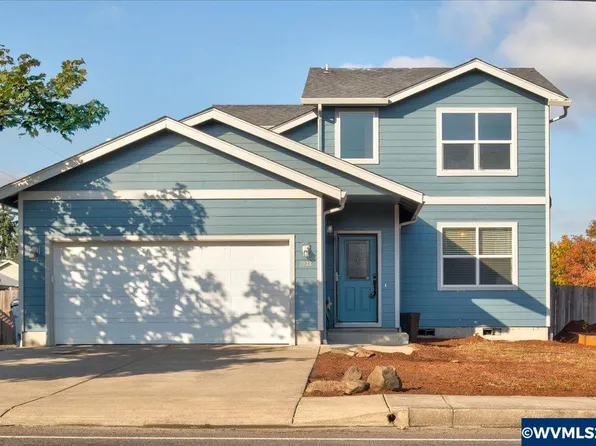 1038 W Oregon Ave, Creswell, OR 97426