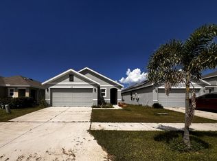 450 Sunlit Coral St, Ruskin, FL 33570