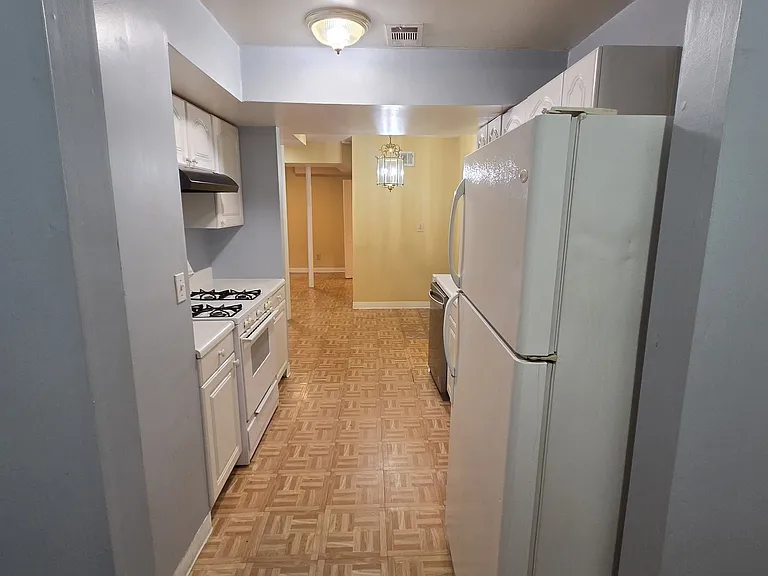 1845 Monroe Dr NE #6 — Photo 9