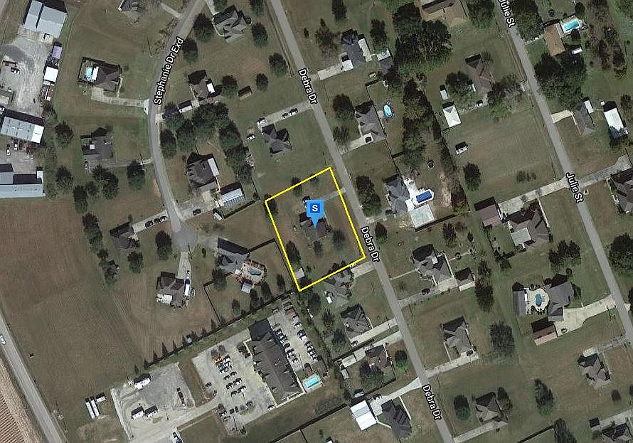 1st image of 1101 Debra Dr