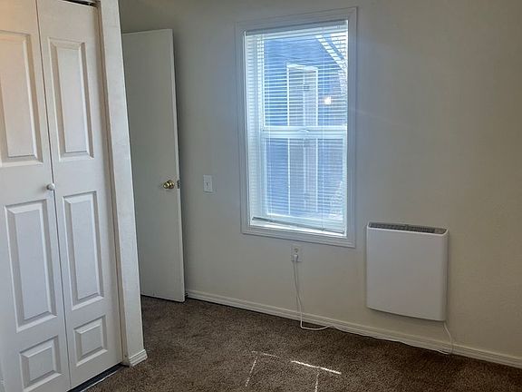 3rd image of 214 SW M St #4