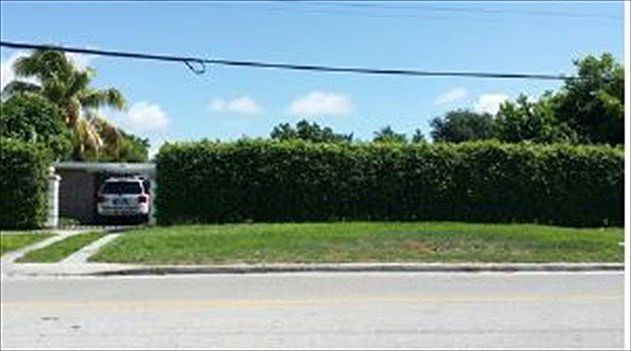 1st image of 1218 12th Ave S