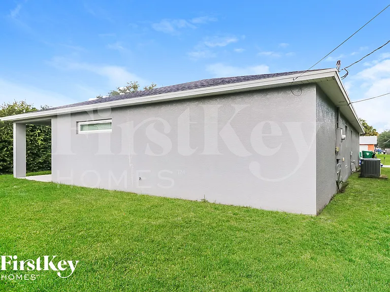 1939 SW Gold Ln — Photo 15