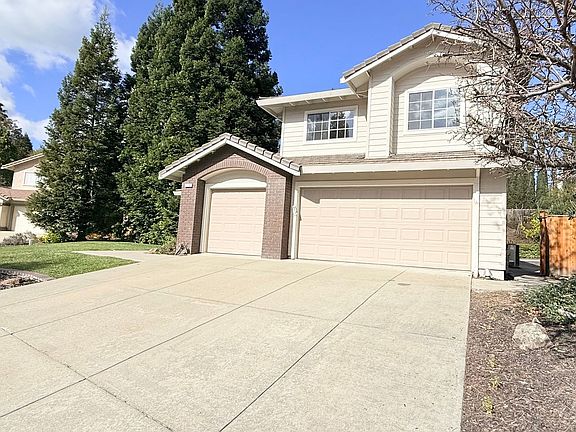 2nd image of 120 Wales Ct