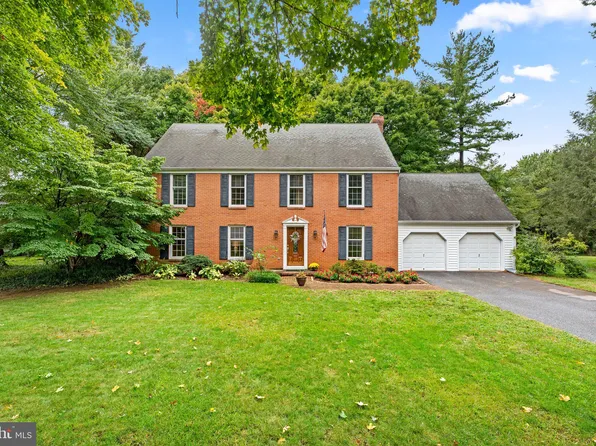 632 Magothy View Dr, Arnold, MD 21012