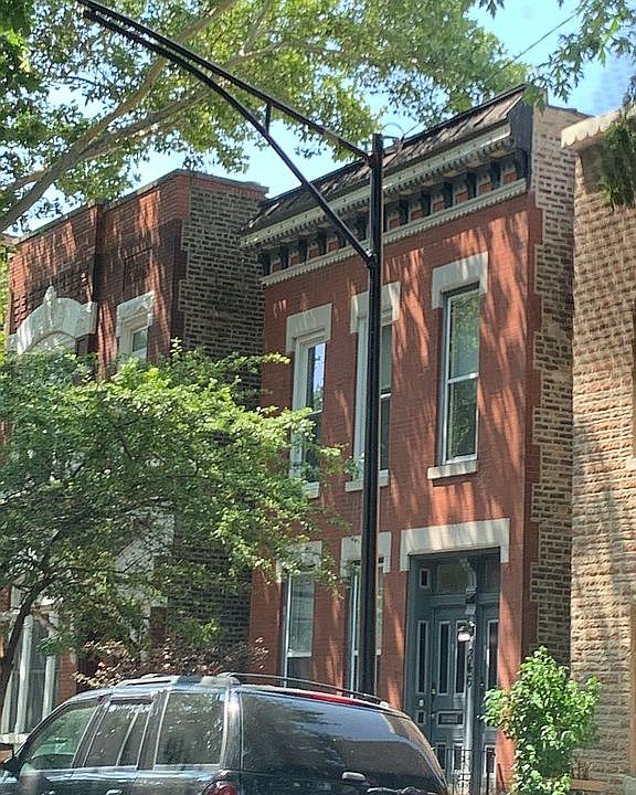 1st image of 846 N Wolcott Ave APT 2E